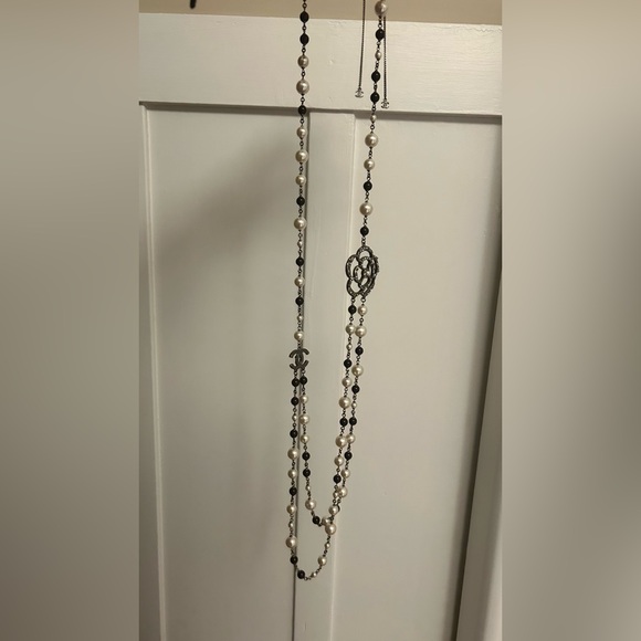 Chanel Pearl Necklace - Picture 5 of 5